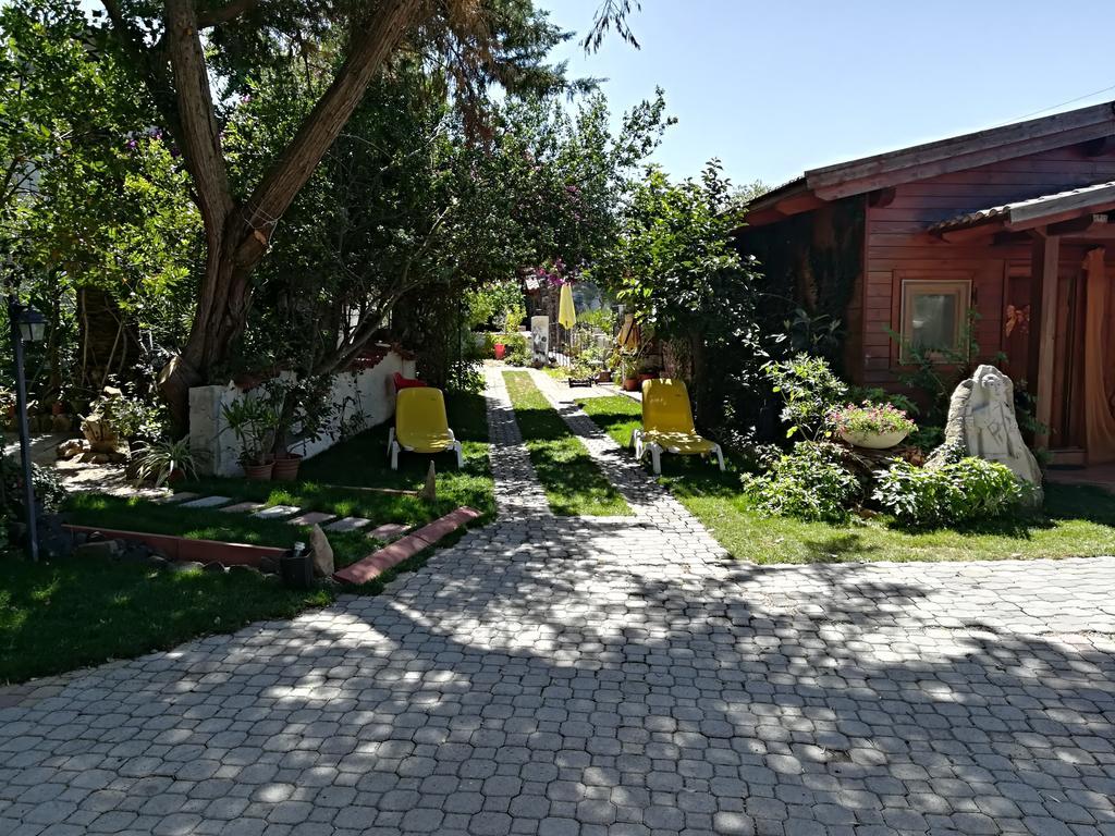 B&B Domo De Pedra Tottubella Extérieur photo